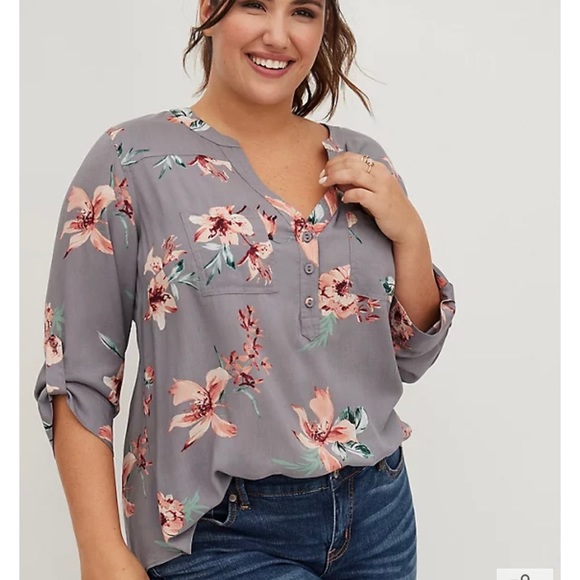 torrid Tops - NWT HARPER - SLATE GREY FLORAL CHALLIS PULLOVER BLOUSE